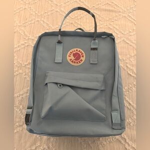 Fjallraven Kanken backpack - color: blue ridge